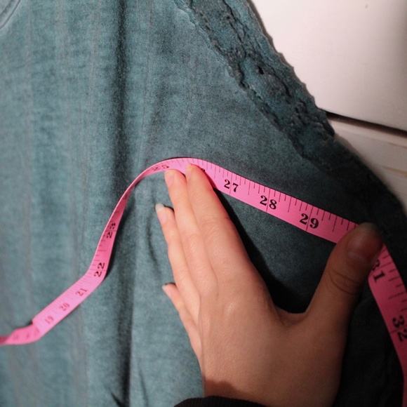 Black Swan Slouchy Shirt - Picture 7 of 8